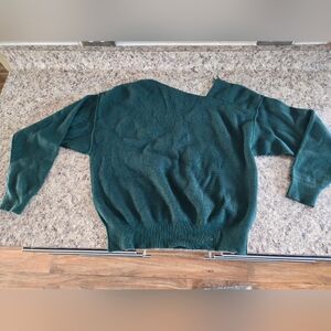 EUC LINE & DOT GREEN FAVORITE OFF SHOULDER SWEATER, RIBBED, MEDIUM